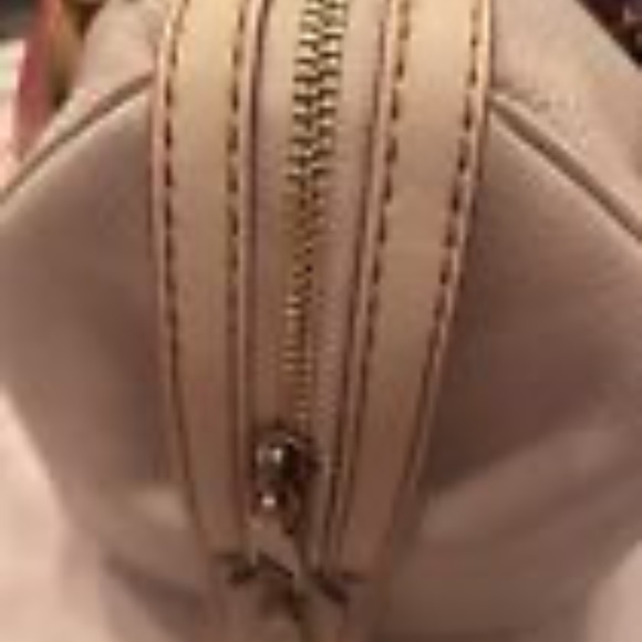 EUC Coach 1941 Rogue Satchel Pebble Leather Chalk/Brass - Picture 15 of 16